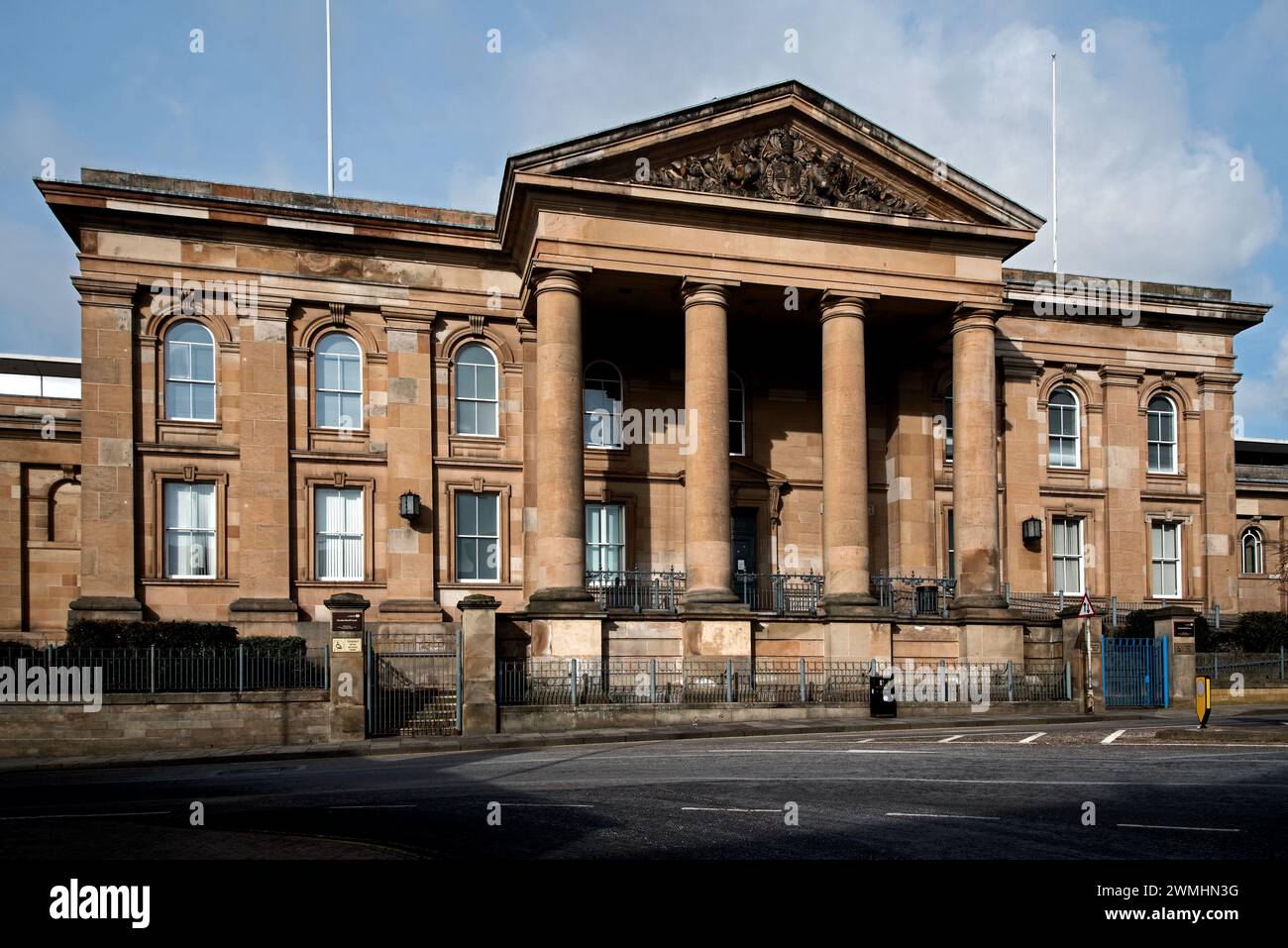 Dundee sheriff court hires stock photography and images Alamy