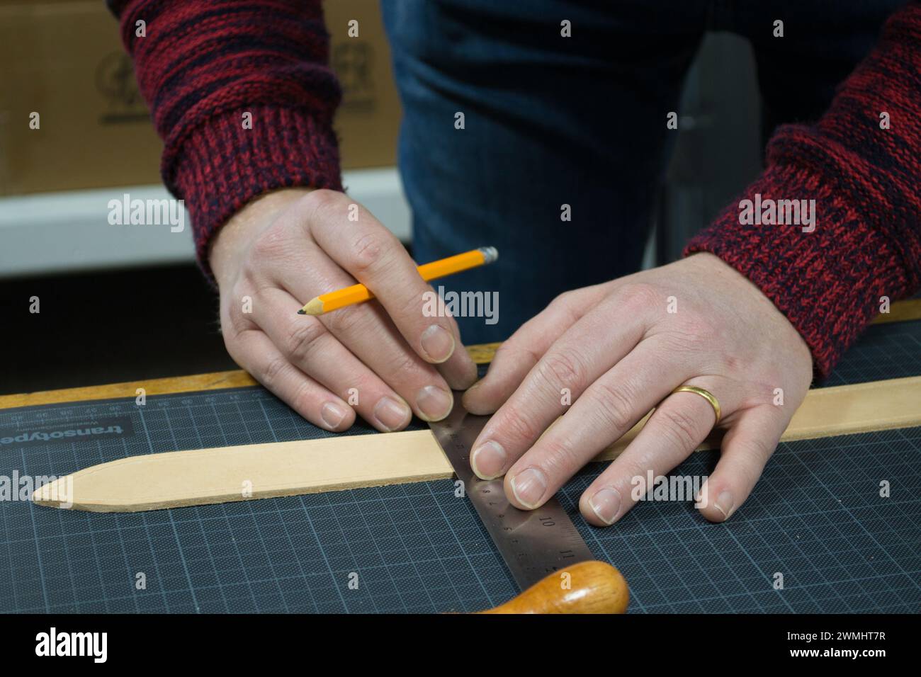 Measuring human hand with ruler hi-res stock photography and images - Alamy