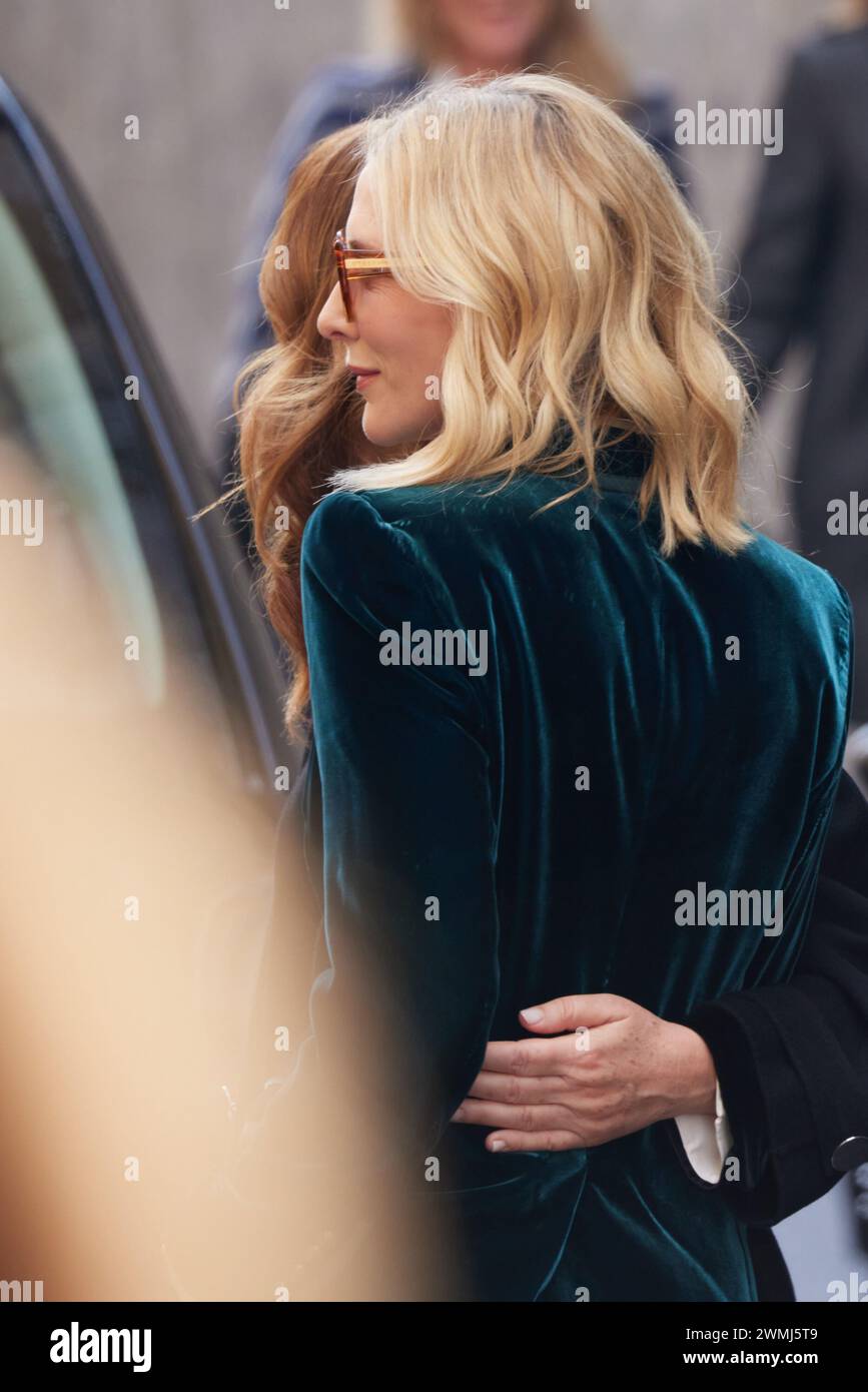 Womenswear fall winter 2024 2025 hires stock photography and images