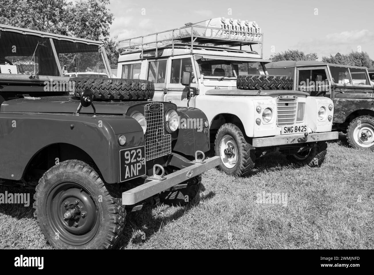 Antique land rover on off hi-res stock photography and images - Alamy