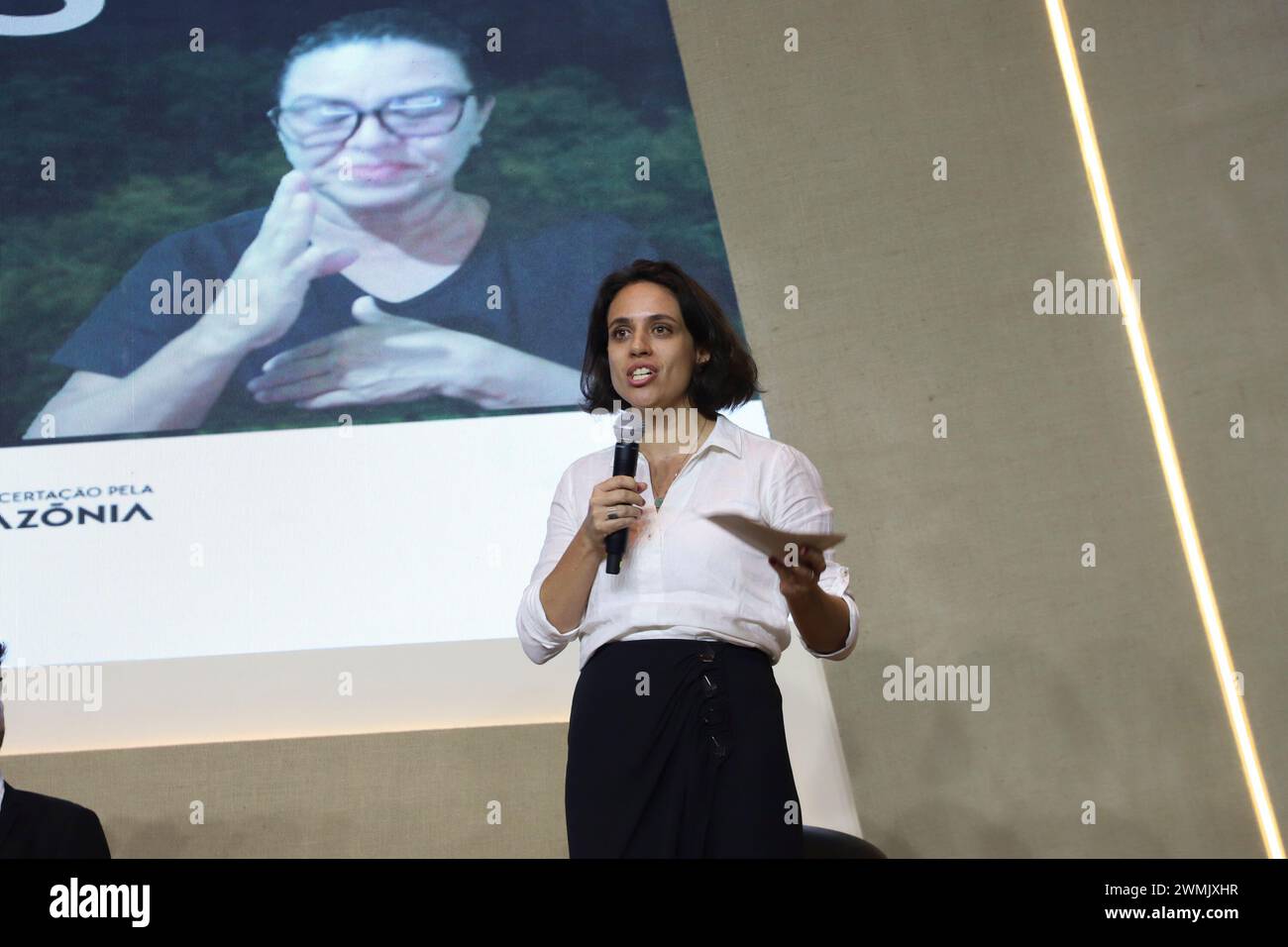 Sociedad global hires stock photography and images Alamy
