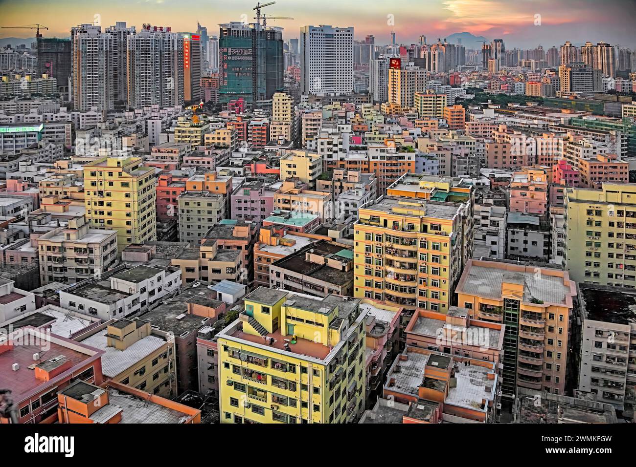 Apartment buildings shenzhen hi-res stock photography and images - Alamy