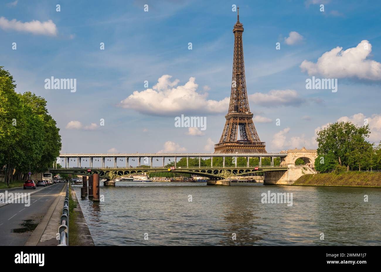 Paris France, city skyline at Eiffel Tower and Seine River with Bir-Hakeim Bridge Stock Photo