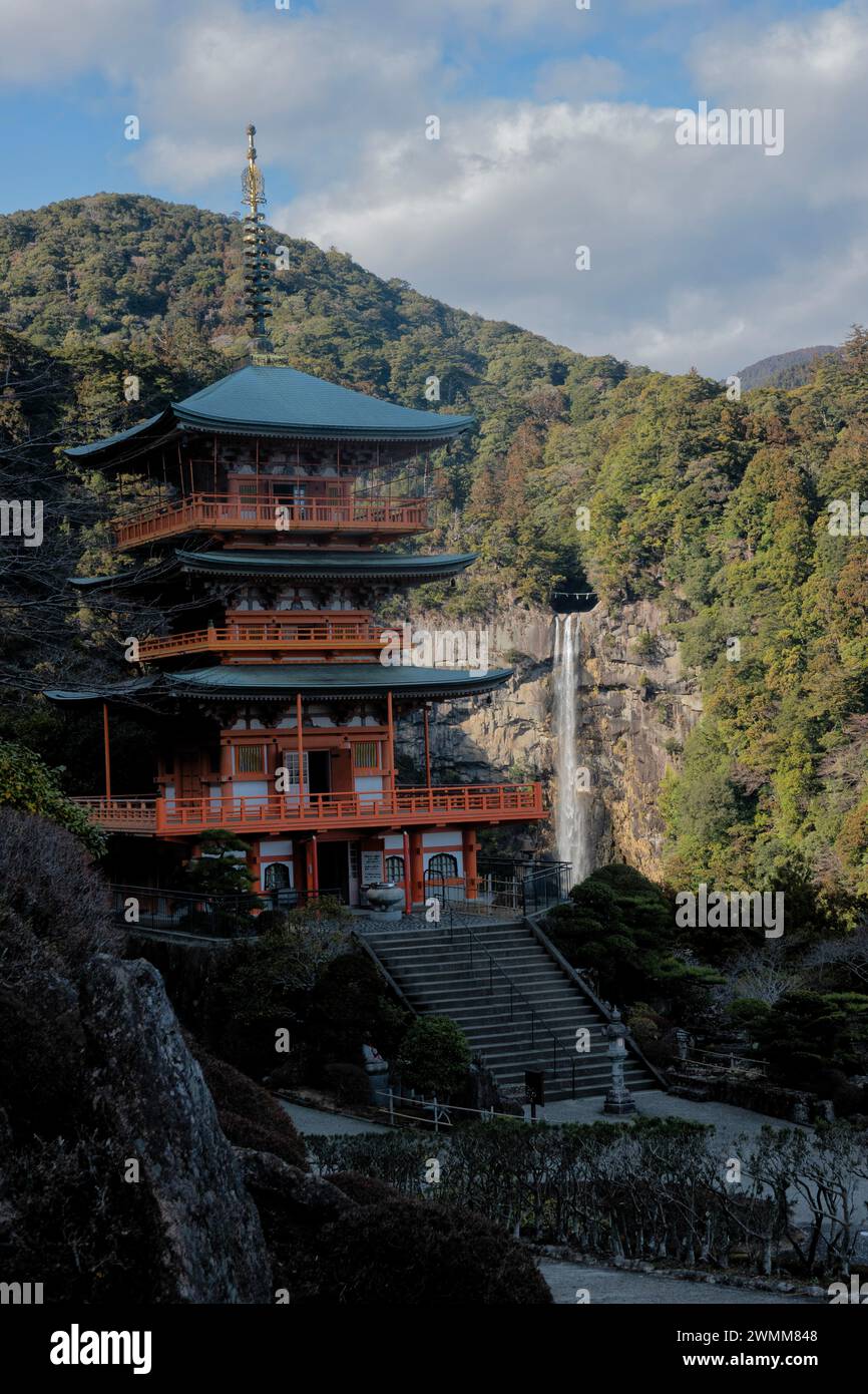 Seiganto-ji  Sanjuno-to pagoda and Nachi Falls, Nachisan, Wakayama, Japan Stock Photo