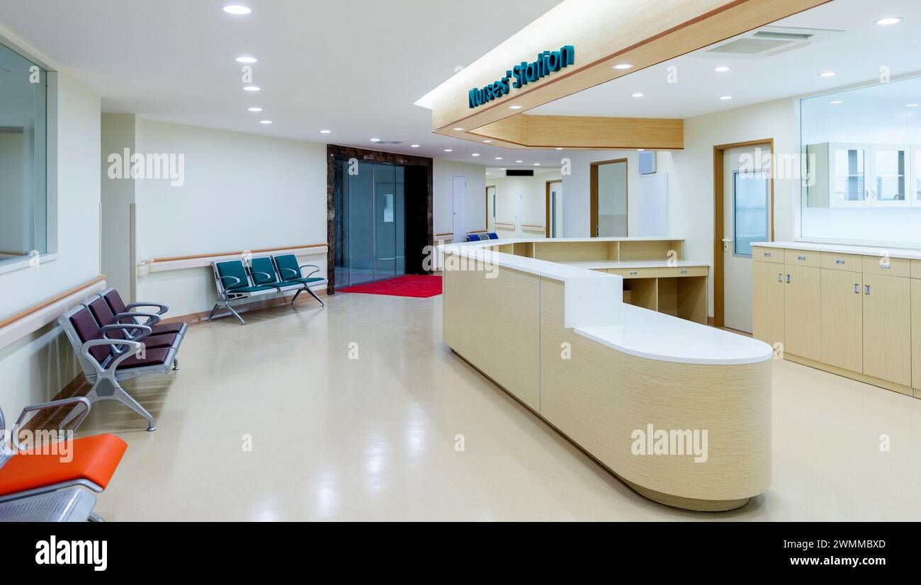 Empty Nurses Station And Corridor In A Hospital Stock Photo Alamy empty-nurses-station-and-corridor-in-a-hospital-stock-photo-alamy