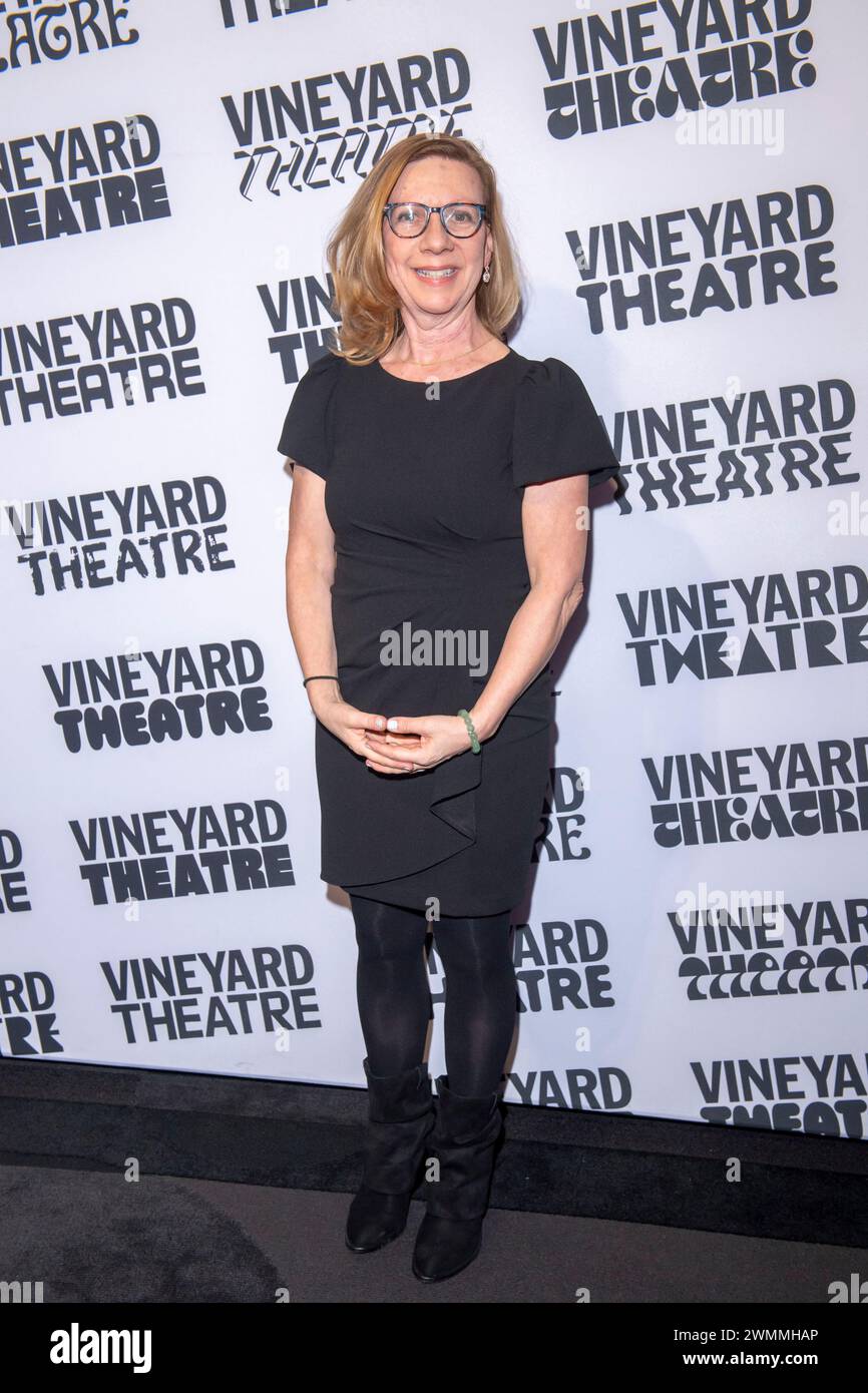 (NEW) Vineyard Theatre 41th Anniversary 2024 Gala. February 26, 2024, New York, New York, USA: Rosemarie Bray attends the Vineyard Theatre 41st Anniversary 2024 Gala honoring actor Jesse Tyler Ferguson at The Edison Ballroom on February 26, 2024 in New York City.  (Credit: M10s / TheNews2) (Foto: M10s/Thenews2/nurphoto)  (Photo by Thenews2/NurPhoto) Stock Photo