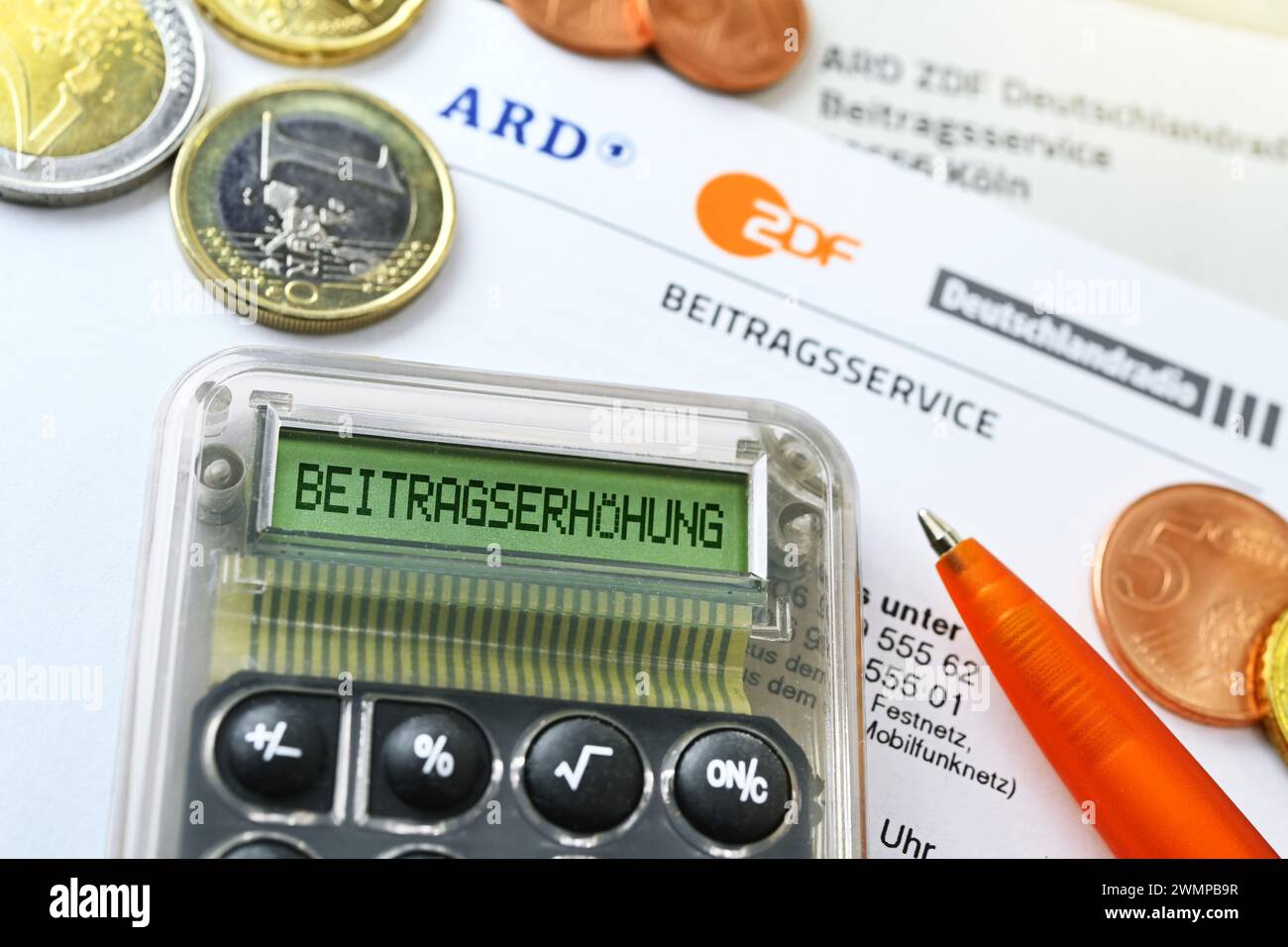 Letter From ARD ZDF Deutschlandradio Beitragsservice With Calculator And Inscription 'Beitragerhöhung', Symbolic Photo 'Erhöhung Des Rundfunkbeitrags' Stock Photo