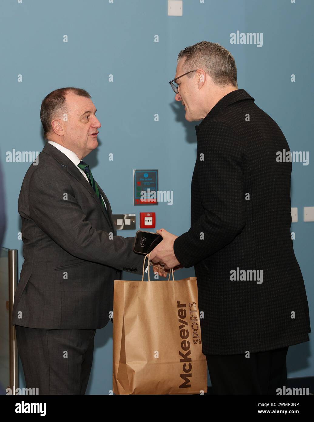 IFA Chief Executive Patrick Nelson shakes hands with GAA President ...