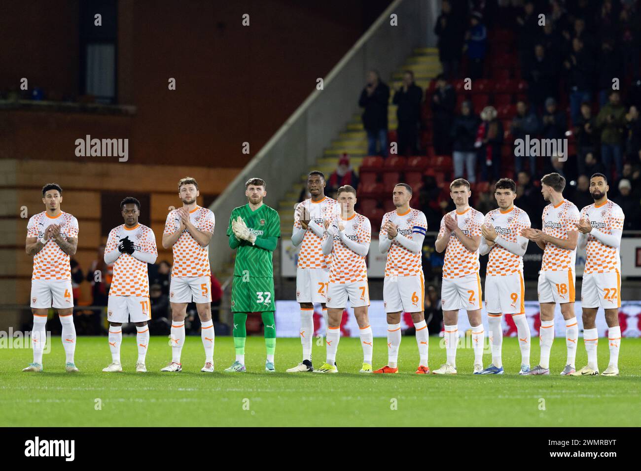 Players of Blackpool applaud prior to the Sky Bet League 1 match Leyton Orient vs Blackpool at Matchroom Stadium, London, United Kingdom, 27th February 2024  (Photo by Juan Gasparini/News Images) Stock Photo
