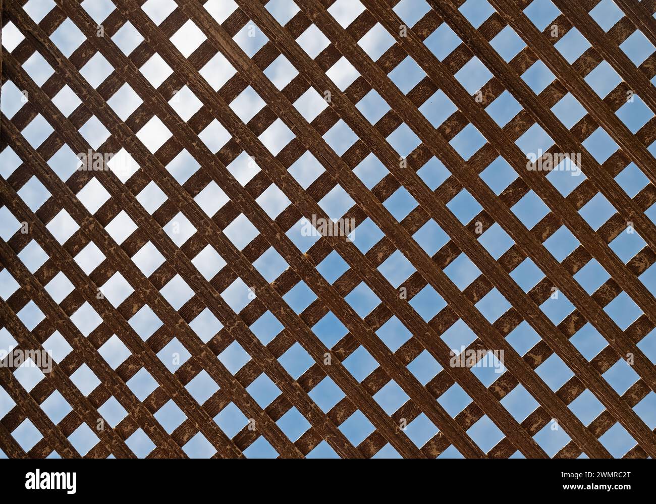 Metal gate template hi-res stock photography and images - Alamy