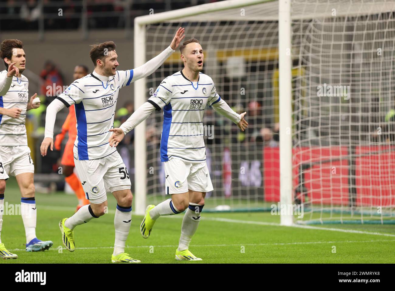 Milan, Italy. 25th Feb, 2024. Italy, Milan, february 25 2024: Teun Koopmeiners (Atalanta) scores by penalty and celebrates the 1-1 goal at 42' during soccer game AC Milan vs Atalanta BC, day26 Serie A 2023-2024 San Siro Stadium (Credit Image: © Fabrizio Andrea Bertani/Pacific Press via ZUMA Press Wire) EDITORIAL USAGE ONLY! Not for Commercial USAGE! Stock Photo