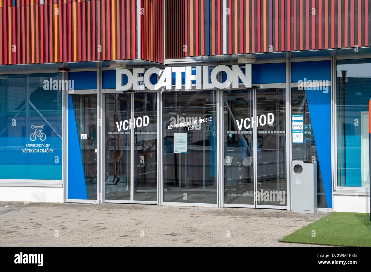 DECATHLON PREDAJNE V BANSK BYSTRICA visual data 6