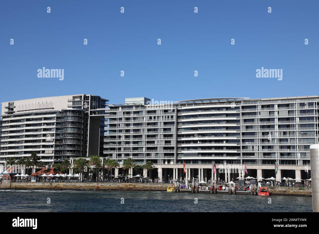The Bennelong Apartments. From left to right – 1 Macquarie Street, 3-7 Macquarie Street Stock Photo