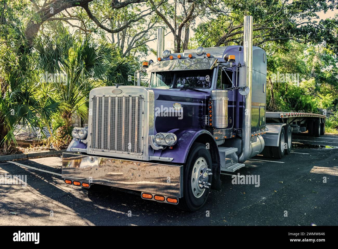 semi truck in america. freightliner trailer transportation. rig truck ...