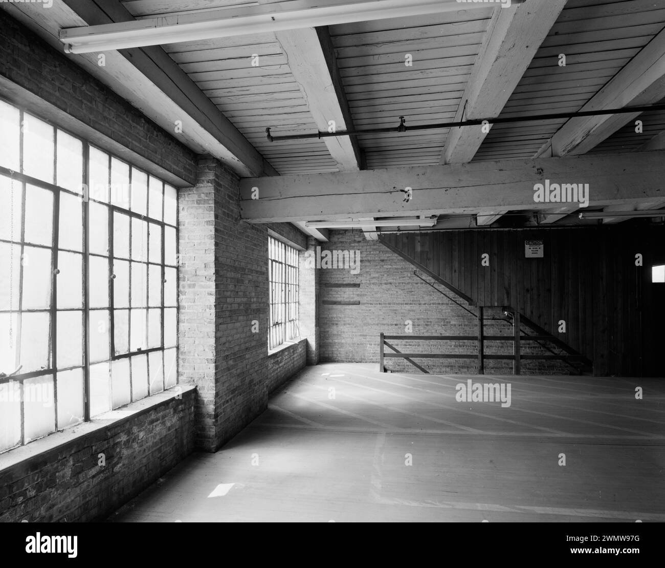 2nd floor Warehouse space. View to South - Commercial & industrial Buildings, Becker-Hazelton Company Warehouse, 280 Iowa Street, Dubuque Stock Photo