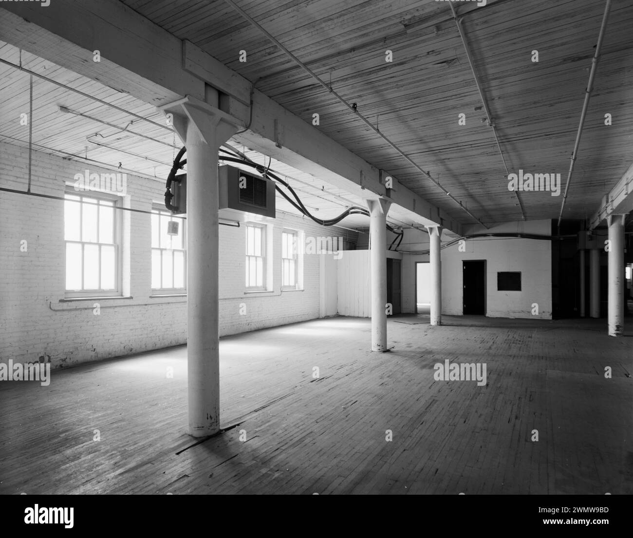 First Floor Warehouse space. View to Southwest - Commercial & industrial Buildings, Dubuque paper Company Warehouse, 280 Iowa Street, Dubuque Stock Photo