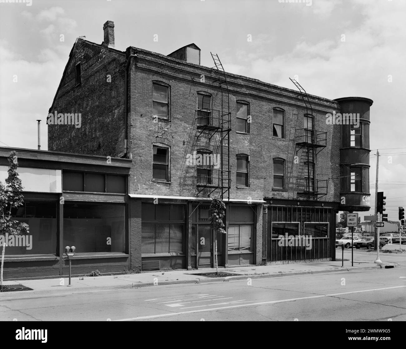 West Front and North Side. View to Southeast Commercial & industrial