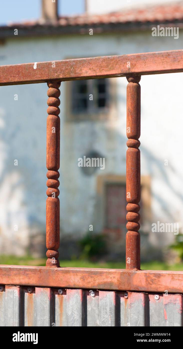 Rusty metal farm gate hi-res stock photography and images - Alamy