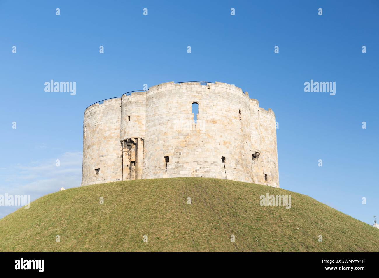 Cliffords Tower York Keep Hi res Stock Photography And Images Alamy cliffords-tower-york-keep-hi-res-stock-photography-and-images-alamy