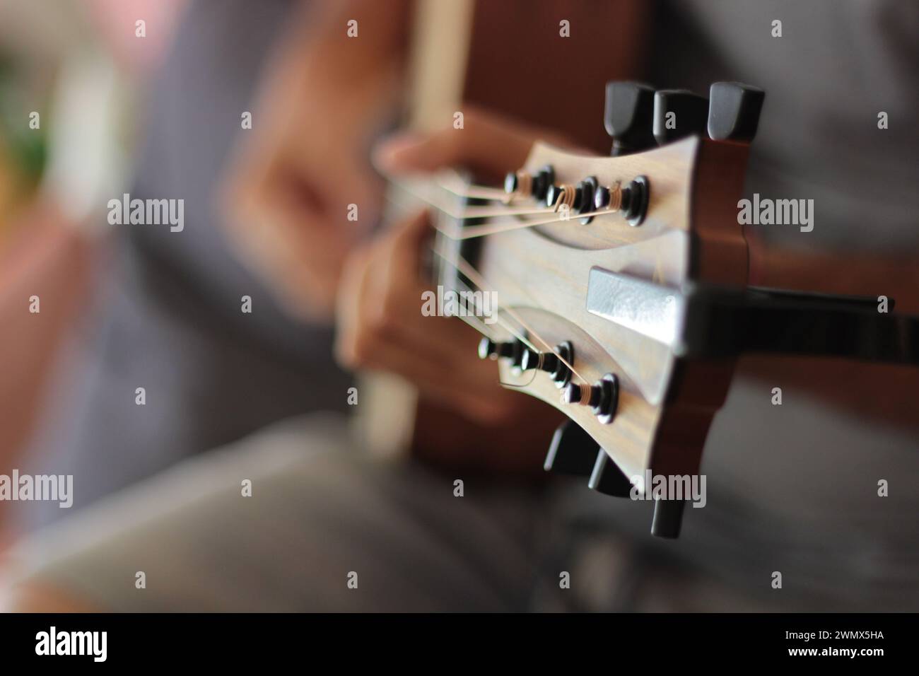 Vibrato hi-res stock photography and images