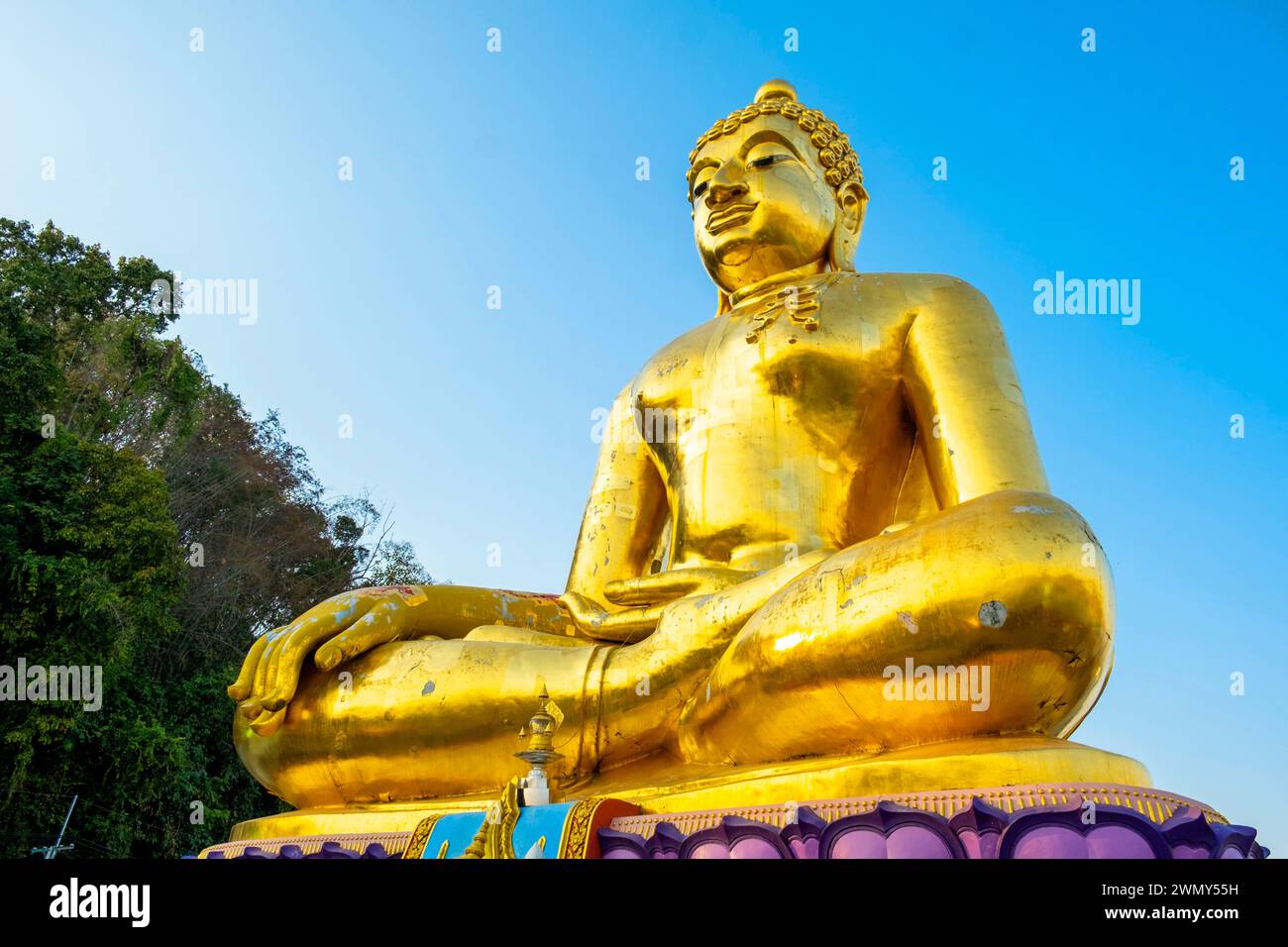 Thailand, Chiang Rai province, Sop Ruak, Golden Triangle, golden Buddha on the banks of the Mekong Stock Photo