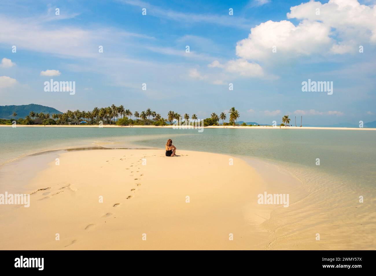 Thailand, Phuket province, Koh Yao Yai island, white sand bank Hua Lam Haad Stock Photo