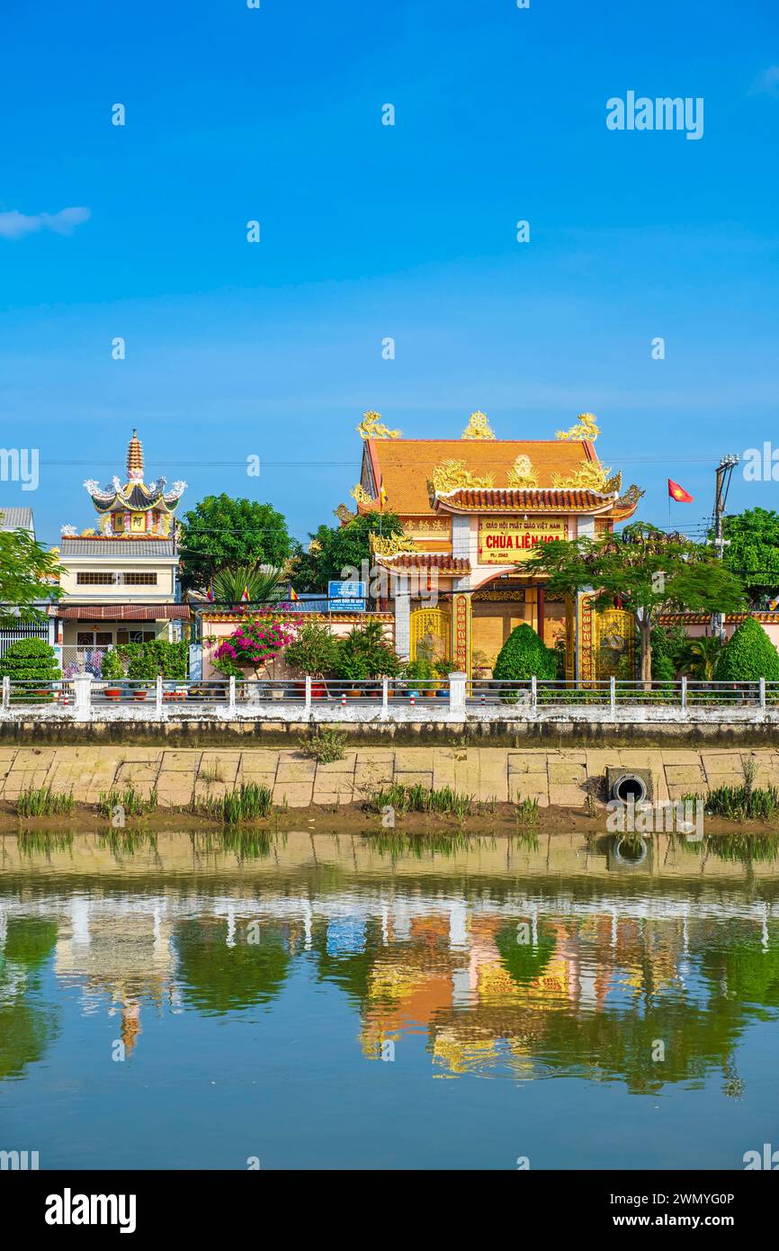 Vietnam, Mekong Delta, Tra Vinh, Buddist temple on the banks of Long ...