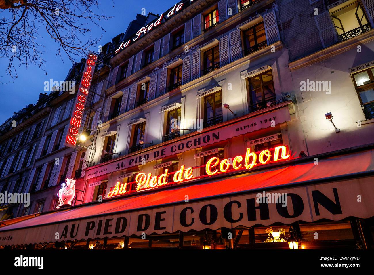 AU PIED DE COCHON RESTAURANT PARIS Stock Photo