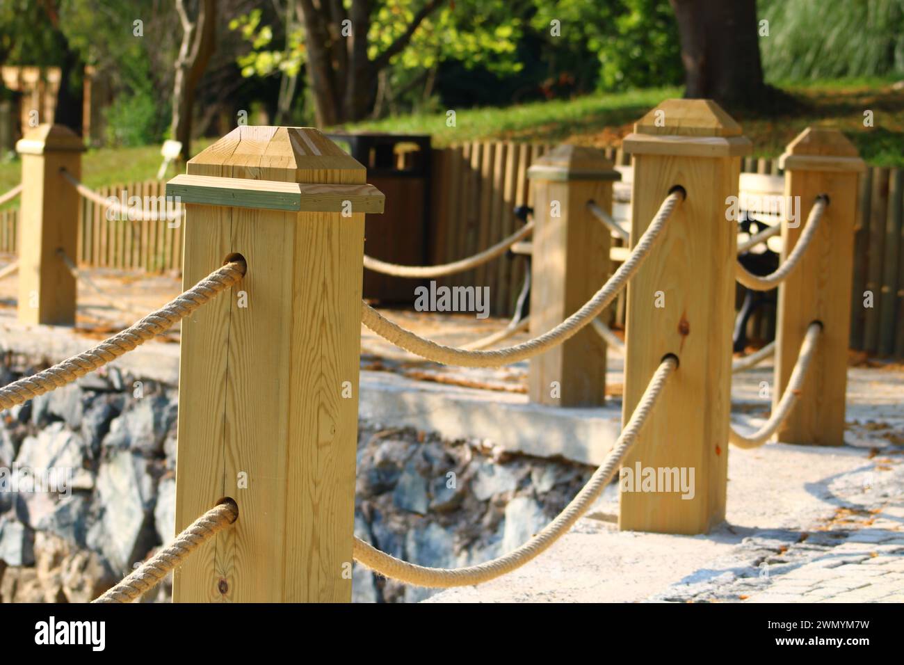 Rope railing hi-res stock photography and images - Alamy