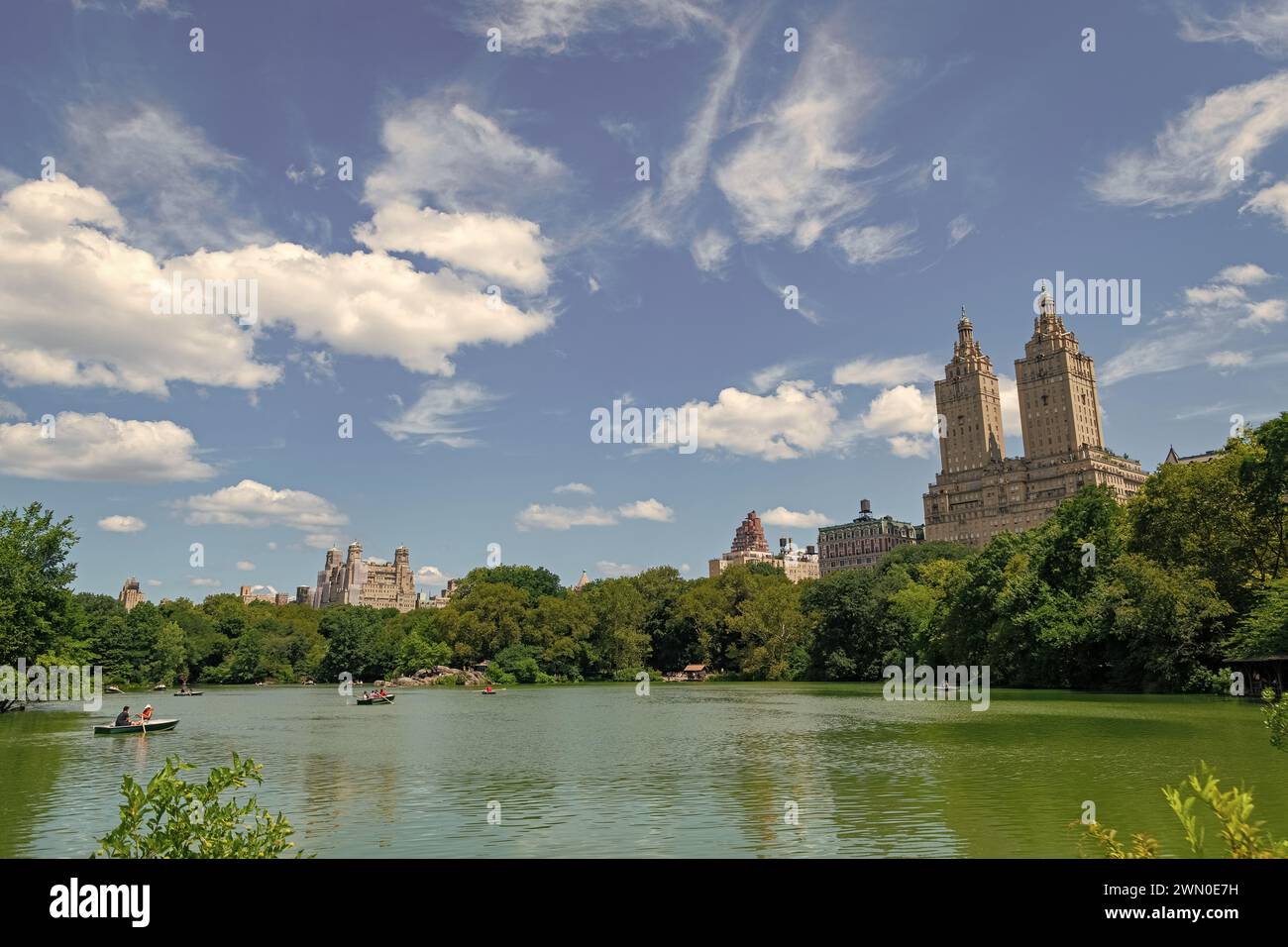 central park of new york. Beautiful view of the Jacqueline Kennedy Onassis Reservoir in urban park. city landscape of manhattan ny from central park. Stock Photo