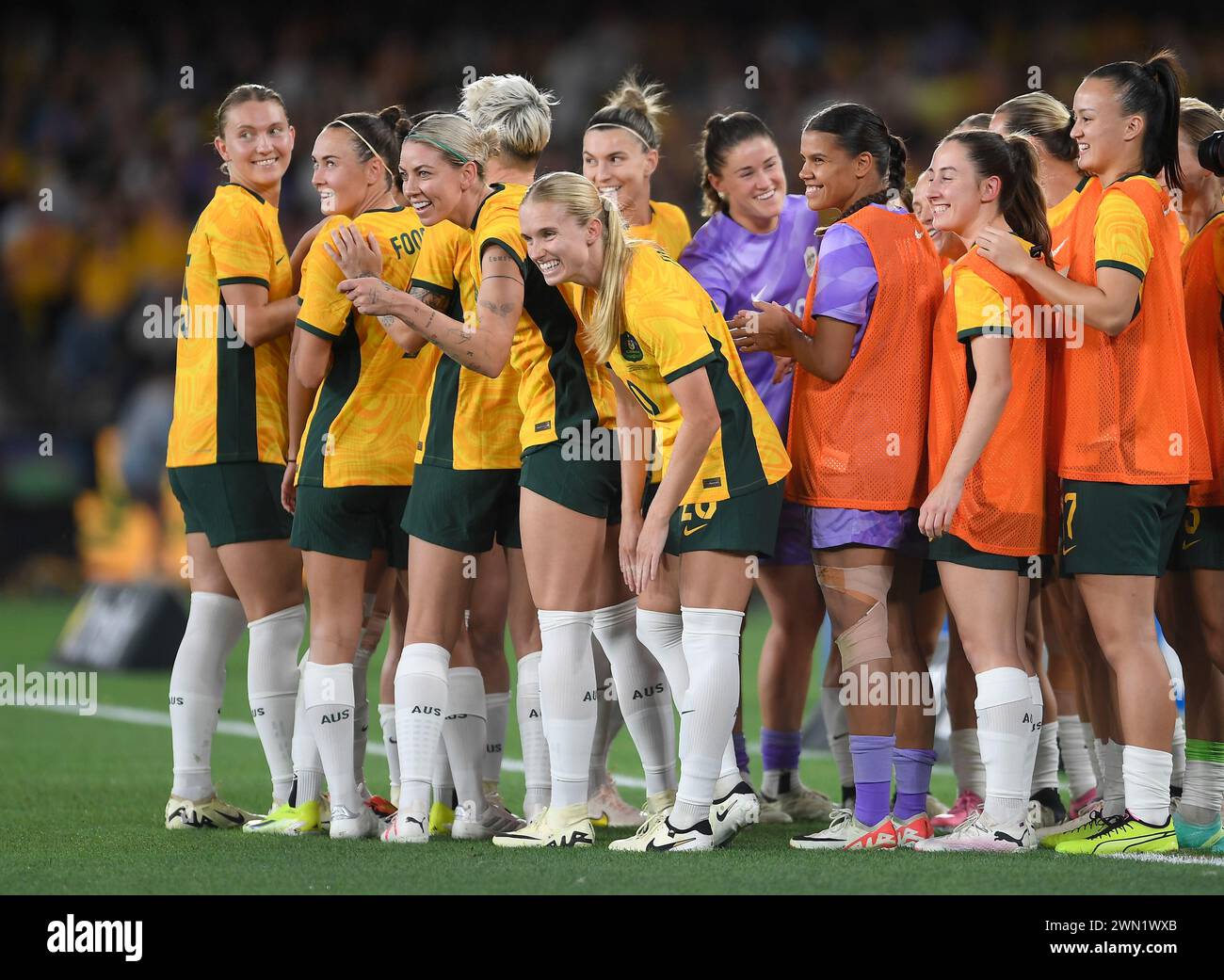 Soccer players women melbourne hires stock photography and images Alamy