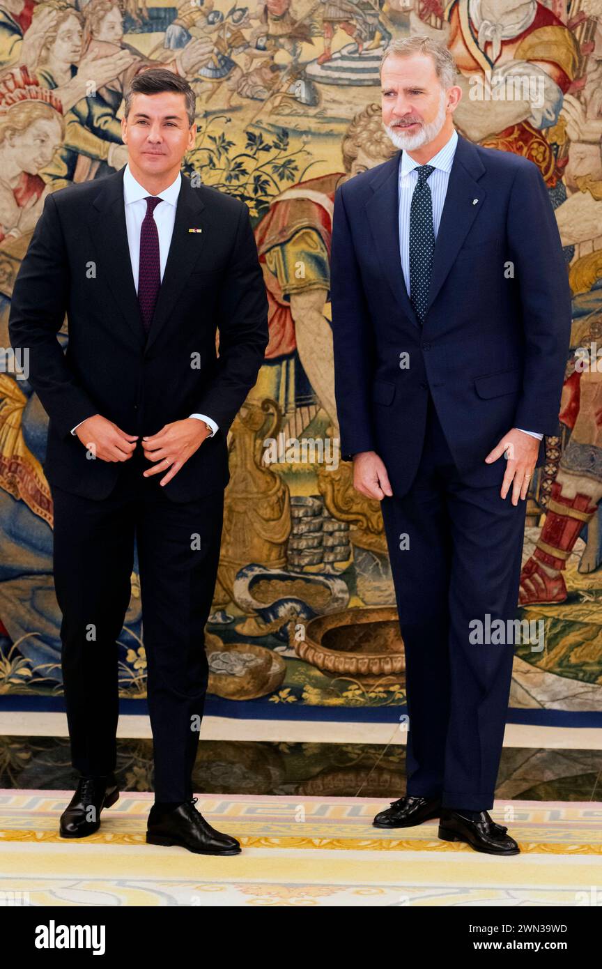 Paraguays Präsident Santiago Pena und König Felipe VI. von Spanien bei einem Treffen im Palacio de la Zarzuela. Madrid, 28.02.2024 *** Paraguays President Santiago Pena and King Felipe VI of Spain at a meeting in the Palacio de la Zarzuela Madrid, 28 02 2024 Foto:xDyDxFotografosx/xFuturexImagex pena 4204 Stock Photo