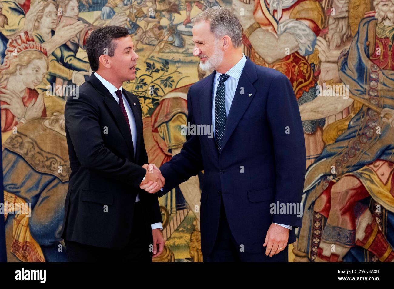 Paraguays Präsident Santiago Pena und König Felipe VI. von Spanien bei einem Treffen im Palacio de la Zarzuela. Madrid, 28.02.2024 *** Paraguays President Santiago Pena and King Felipe VI of Spain at a meeting in the Palacio de la Zarzuela Madrid, 28 02 2024 Foto:xDyDxFotografosx/xFuturexImagex pena 4208 Stock Photo