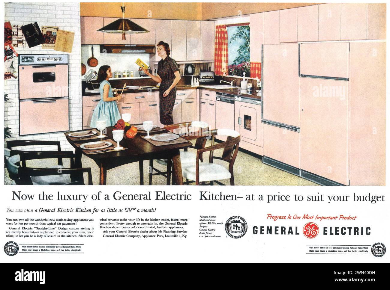 1959 General Electric Kitchen Print Ad Stock Photo