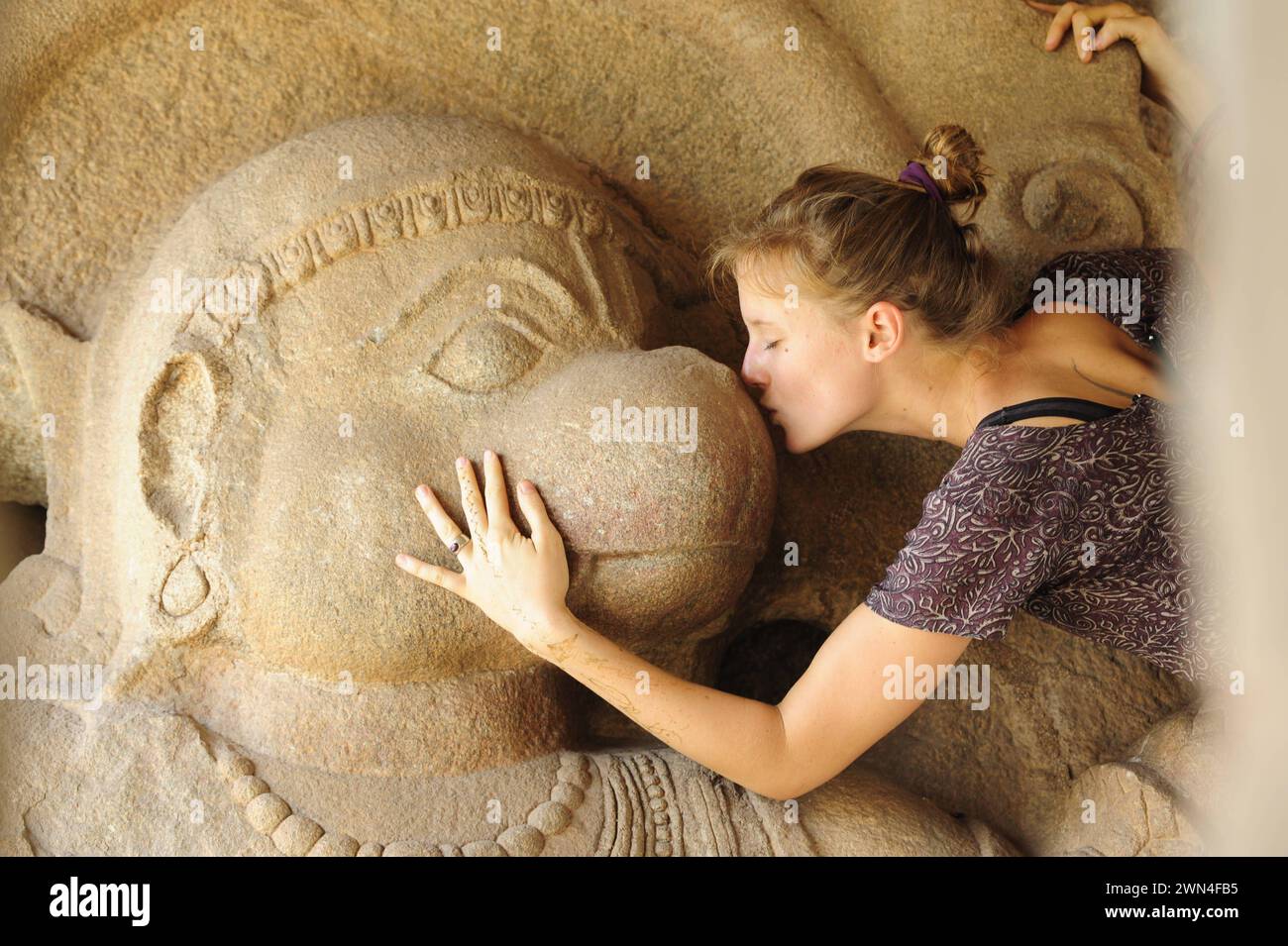 WHO IS HANUMAN EXPLORING THE HINDU GOD OF DEVOTION STRENGTH visual data 4