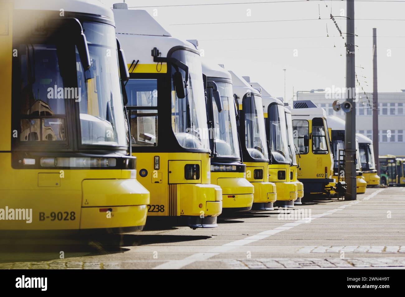 Trams der Berliner Verkehrsbetriebe BVG stehen auf dem Betriebsbahnhof Lichtenberg in Berlin, 29.02.2024. Ver.di hat fuer Donnerstag und Freitag Strei Stock Photo