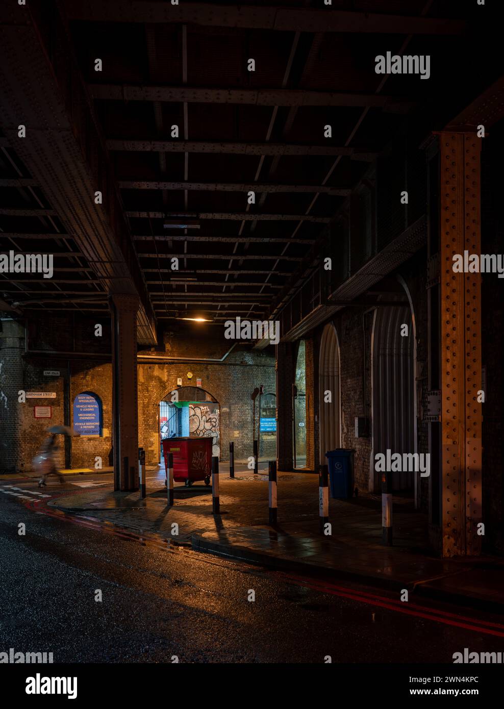 Bermondsey, London, UK: Junction of Barnham Street and Crucifix Lane ...