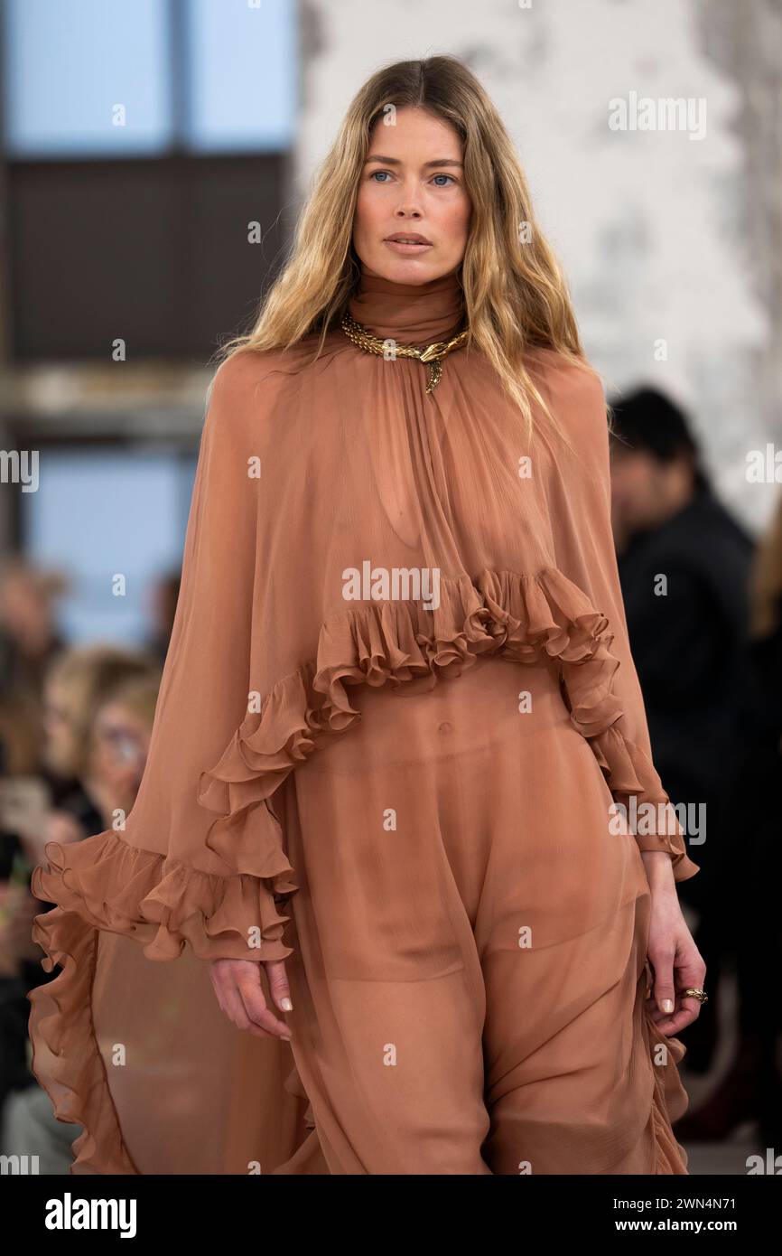 Doutzen Kroes wears a creation as part of the Chloe Fall/Winter 2024
