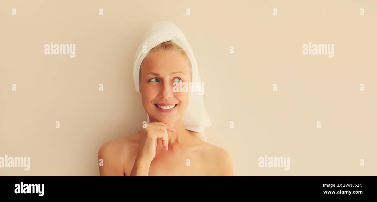 Mature woman shower hi-res stock photography and images - Alamy