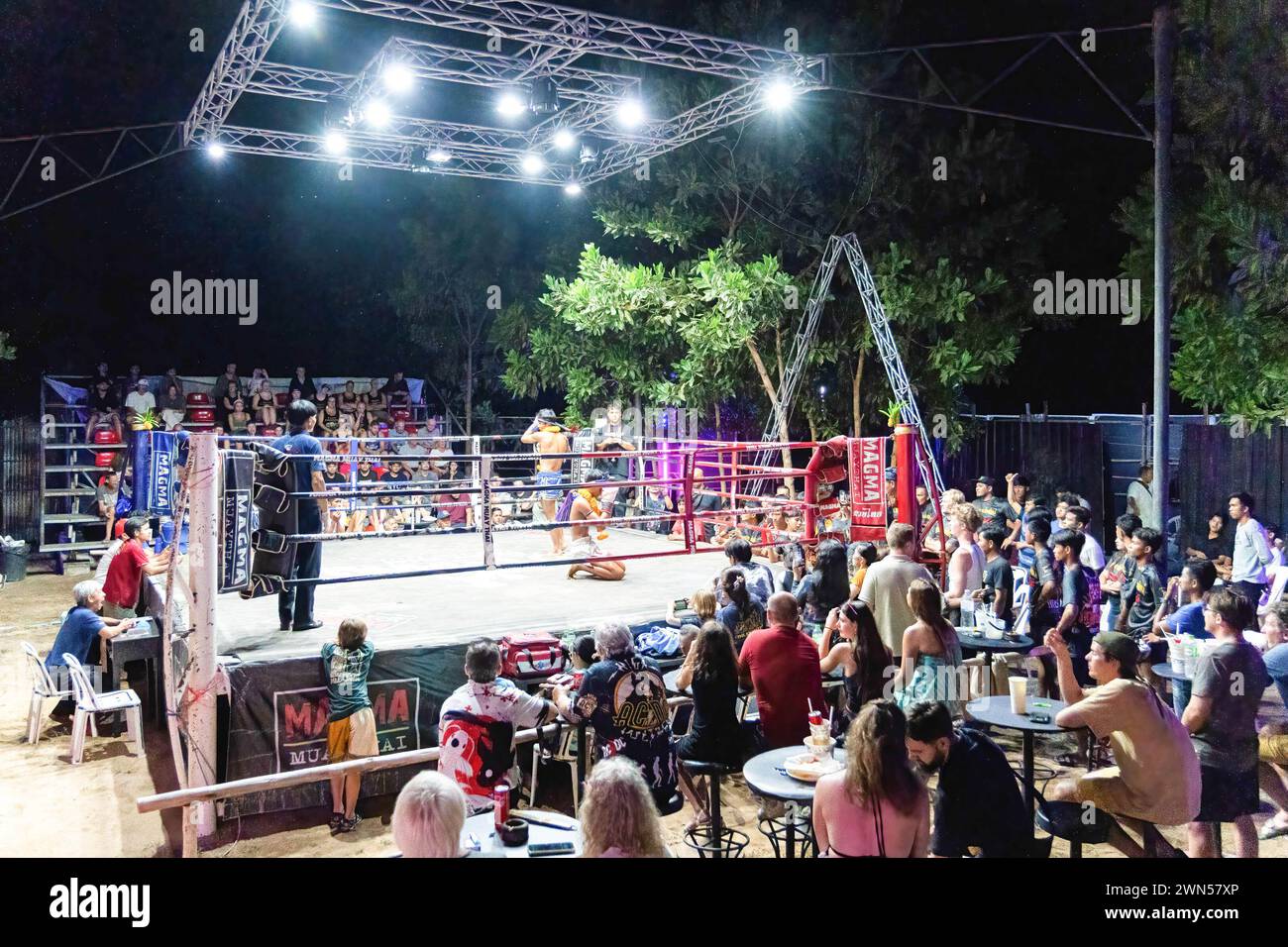 Koh Chang, Thailand. 24th Feb, 2024. The boxers Angor Tamin (L) and Petch Morakot (R) pay their