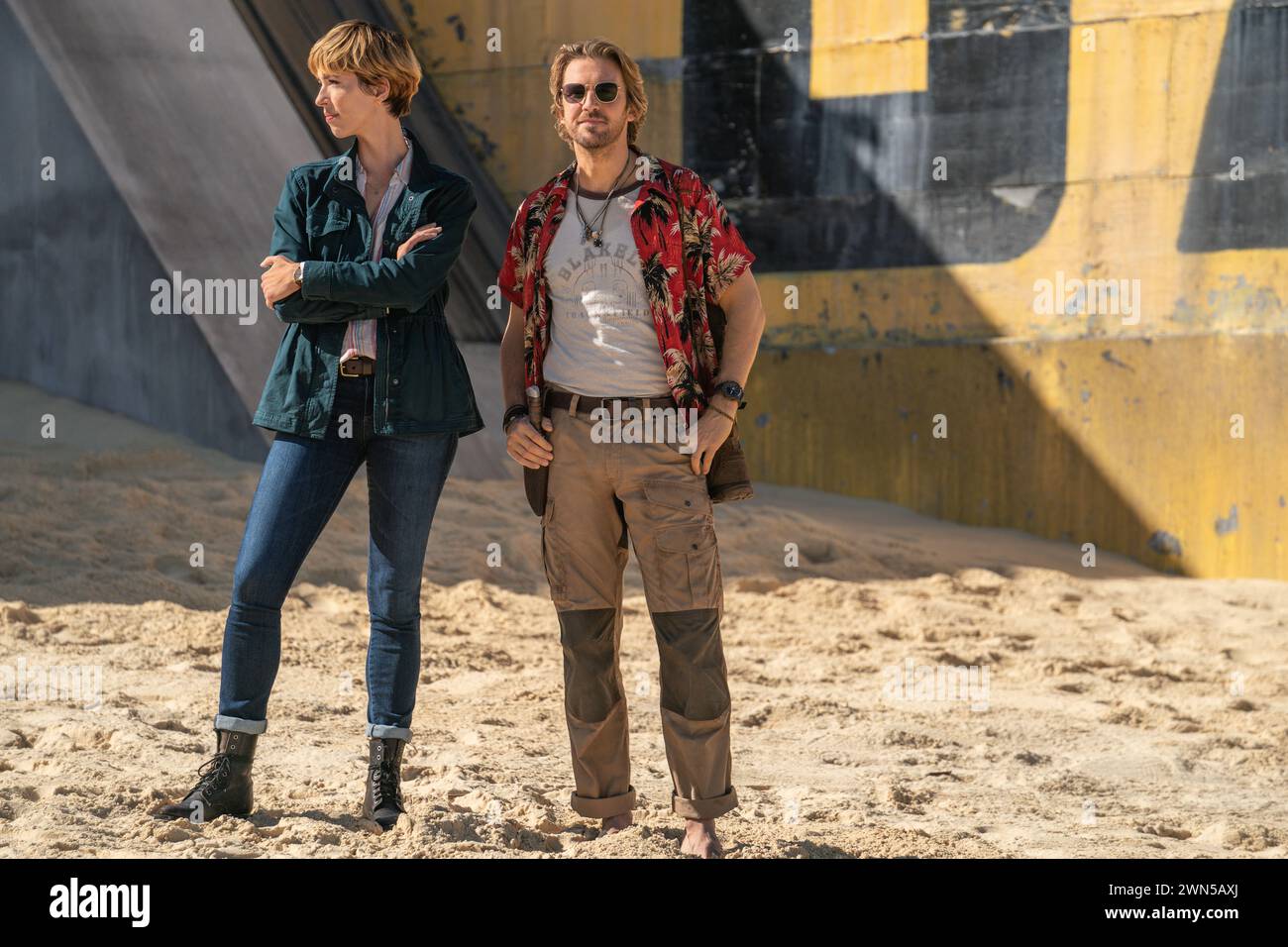 Godzilla X Kong The New Empire Rebecca Hall Dan Stevens Stock Photo Godzilla X Kong The New Empire Rebecca Hall Dan Stevens Stock Photo