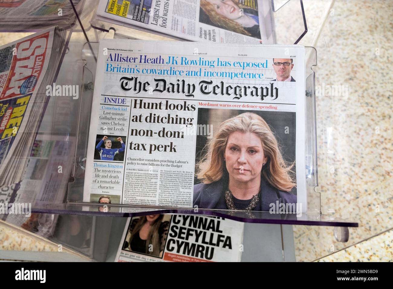 Budget hunt hires stock photography and images Alamy