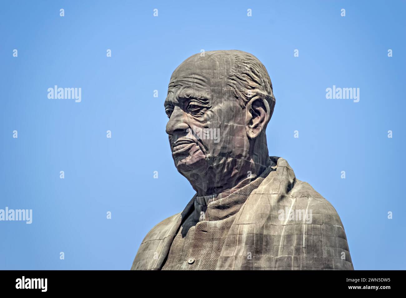 Close up photo of Sardar Vallabhbhai Patel Statue of unityWorld's