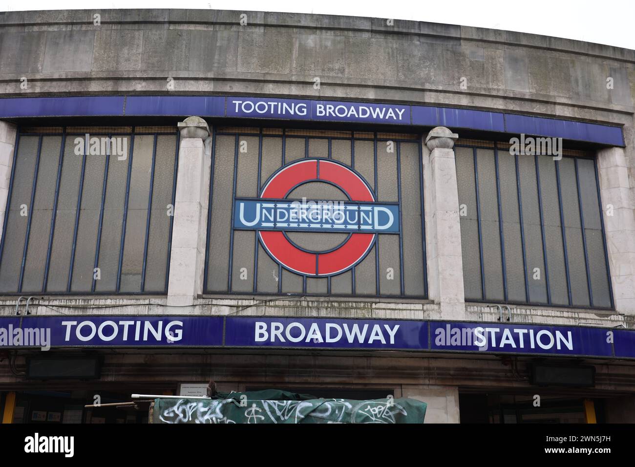 South Wimbledon London Underground Station Stock Photo Alamy