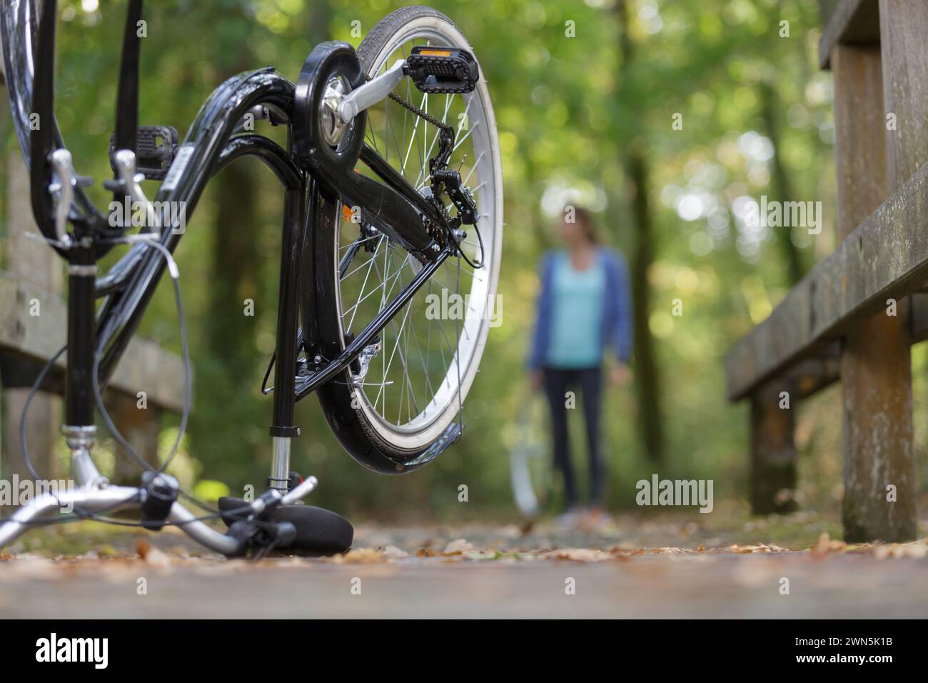 broken mountain bike in the forest Stock Photo - Alamy