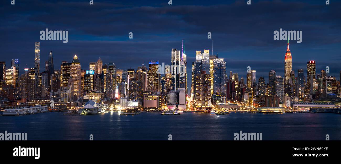 New York City panoramic view at dusk from the Hudson River. The view ...