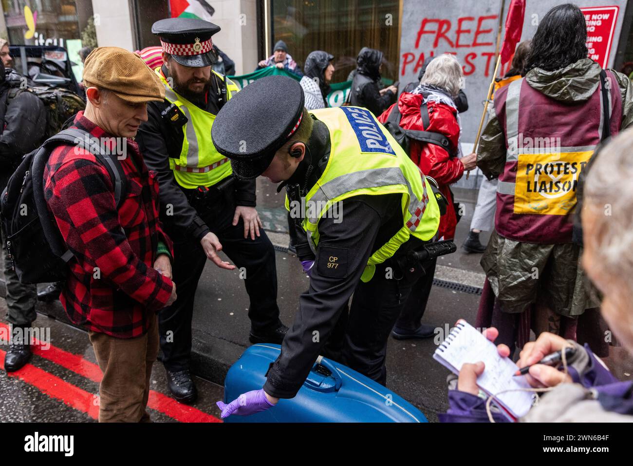 Emergency cr hi-res stock photography and images - Alamy