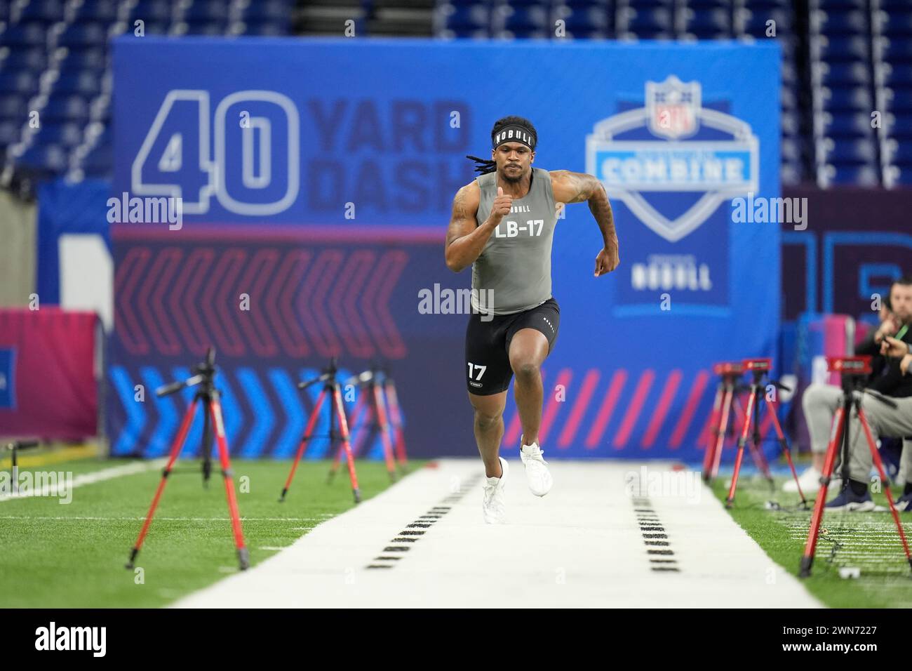 Penn State linebacker Curtis Jacobs runs the 40-yard dash at the NFL ...