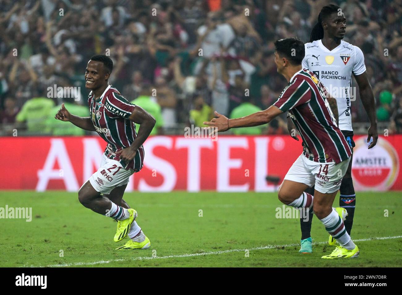 Maracana John Arias of Fluminense, celebrates his second goal with