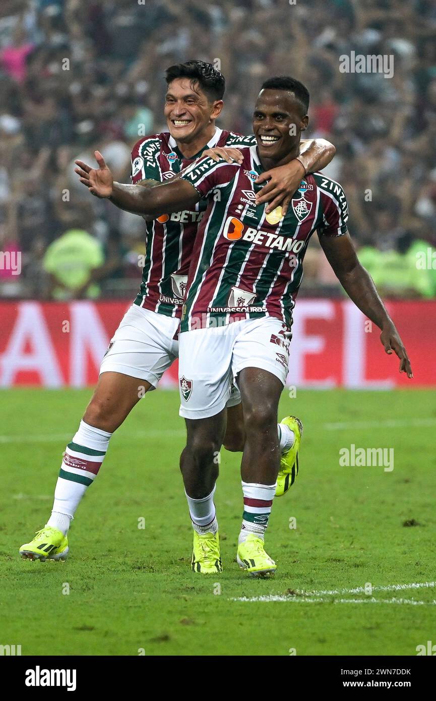 Maracana John Arias of Fluminense, celebrates his second goal with